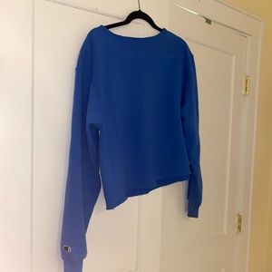 Cropped Champion Sweatshirt